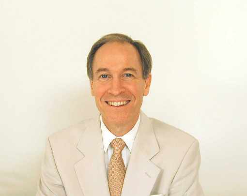 00-MichaelDillbeck.jpg - Dr Michael Dillbeck is editor of the collected papers?Volume 6 of Scientific Research on the Transcendental Meditation Programme.