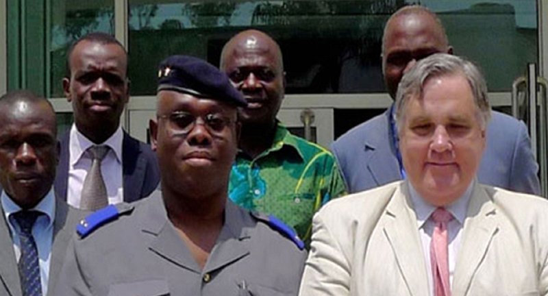 24-Ivory-Coast.jpg - In the capital city of Abizjan, Ivory Coast, Dr Bevan Morris, Prime Minister of the Global Country of World Peace, met with education, and military leaders. He presented a talk on the benefits of the Invincible Defence Technology and of Consciousness Based-Education.