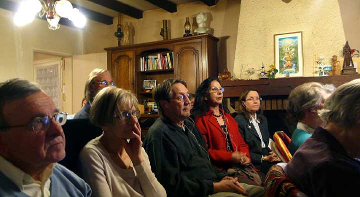 10.jpg - In Bordeaux, western France, teachers and administrators of the Transcendental Meditation Programme attended planning sessions and inspirational talks with the Dillbecks and Dr Lemoine. In 1978 the Ideal Society Campaign was launched from this city by Maharishi Mahesh Yogi.