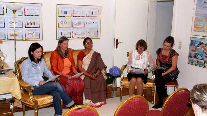 Germany-_04.jpg - Germany: Enjoying bliss, peace, and harmony created by Maharishi Gandharva Veda music.