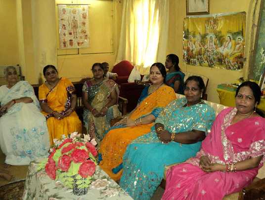 9.jpg - Maharishi Nagar, Uttar Pradesh: Administrators of Maharishi's Transcendental Meditation Programme and Transcendental Meditation Sidhis Programme observe the Guru Purnima celebration.