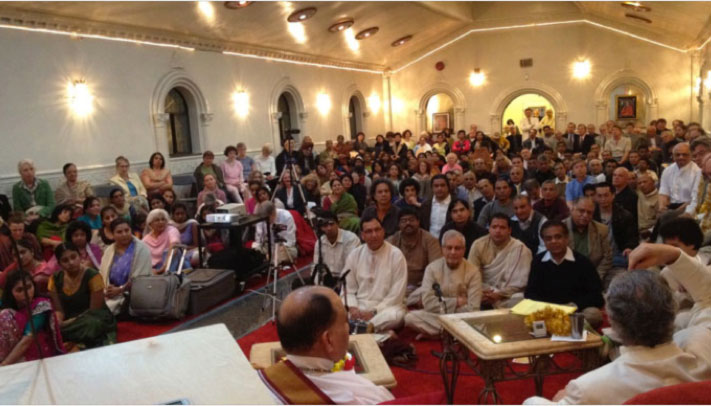 YVR.jpg - Next, the tour traveled to Vancouver, British Columbia, in Canada. Over 500 Indo-Canadians filled the hall for two New Paradigm presentations. Questions from the audience after the talk revealed their deep appreciation for Dr Nader?s scientific approach.