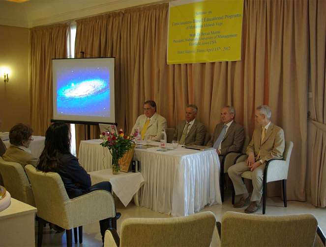 03-Bevan-Tunisia.jpg - While in Tunisia Dr Bevan Morris (L), Prime Minister of the Global County of World Peace, held a daylong meeting with 30 local practitioners of Transcendental Meditation.