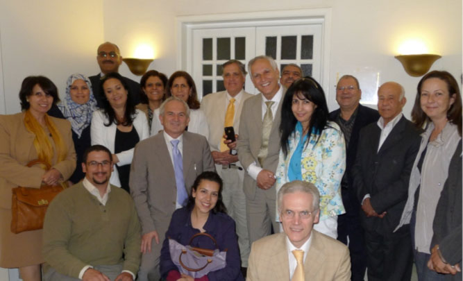 031s.jpg - All who attended the seminar in Tunis with Dr Morris.