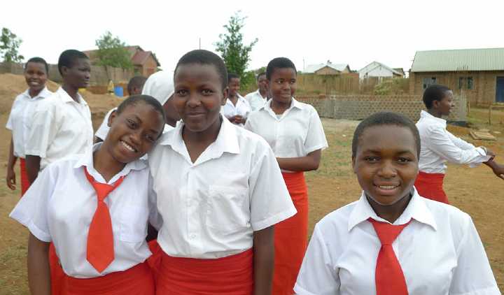 Uganda-GGn-(18).jpg - Joyful students of the Maharishi Girls? Secondary School in Uganda have a bright future to look forward to.