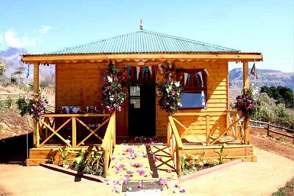 50-s-af.jpg - South Africa: Decorations for the moving-in celebration.