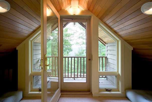 68.jpg - North Carolina, USA: Looking outside from the loft.