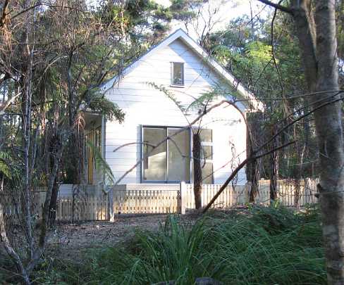 73.jpg - New Zealand: Small cabin near the main building of the Maharishi Spiritual Capital of New Zealand, just north of Auckland.